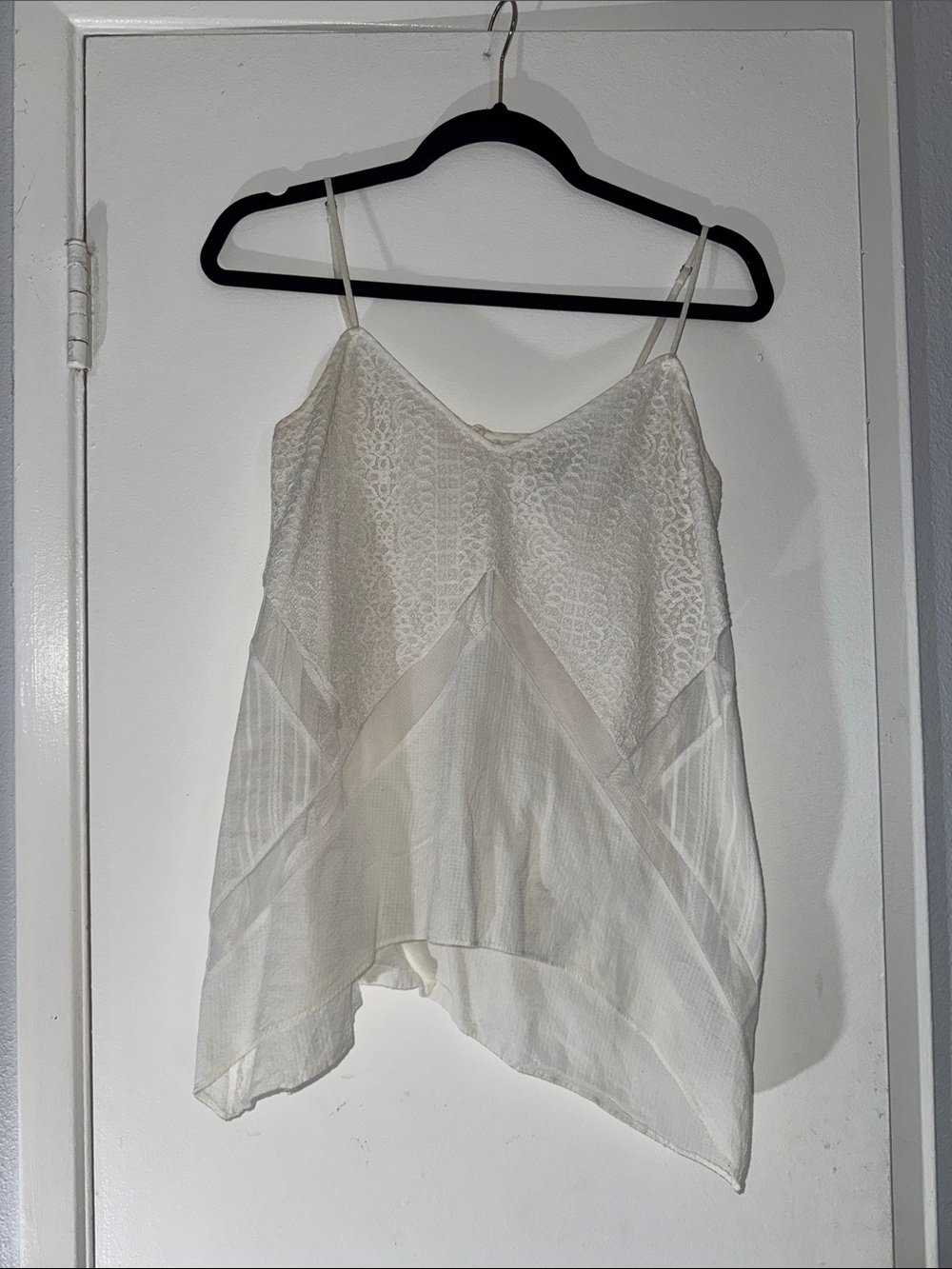 BCBGMaxAzria Cream Lace-Trim Handkerchief Hem Tank